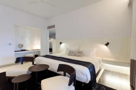 Veranda Pool Suite - 70