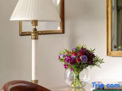 The Shelbourne, Autograph Collection - 84