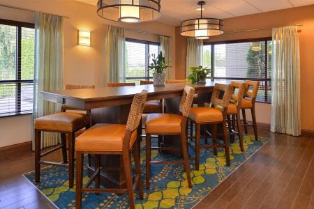 Hampton Inn Portland East - 18