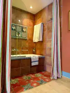 Le Convivial - Wine and Spa Experience Suites - 33