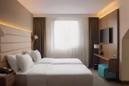 Courtyard by Marriott Belgrade City Center - 6