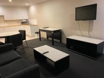 Cosmopolitan & Serviced Apartments - 74