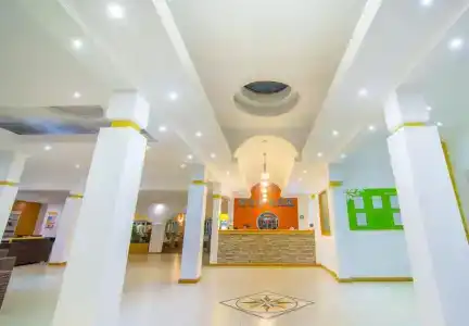 Seasense Boutique & Spa - 10