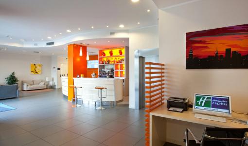 Holiday Inn Express, An Ihg - 32
