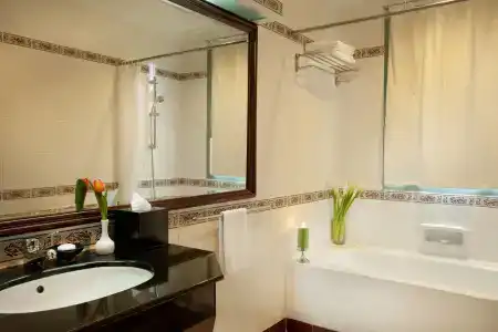 Diamond Westlake Suites - 8