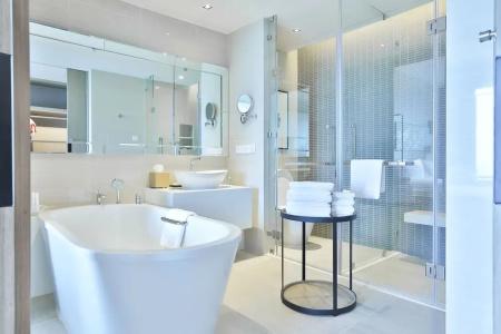 Holiday Inn & Suites Rayong City Centre, An Ihg - 106