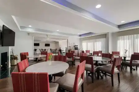 SureStay Plus by Best Western - 26