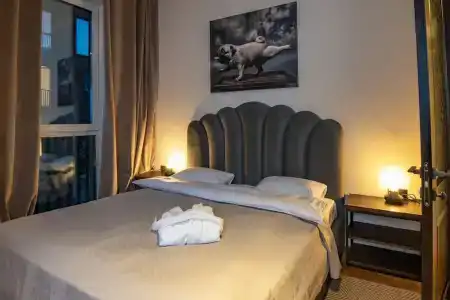 Apart by Parmigiano Group - 10