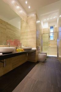 Seven Historical Suites - 110