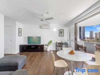 Pacific Broadbeach - 68