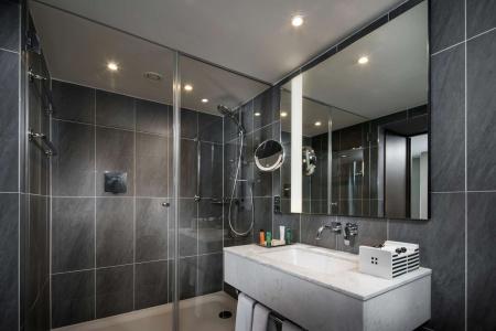 Hilton Vienna Plaza - 16