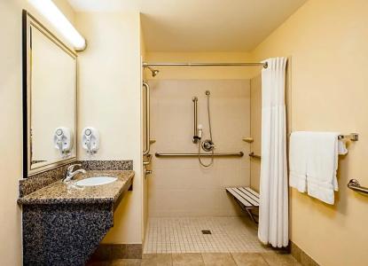 Staybridge Suites Airport, An Ihg - 53