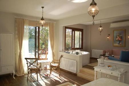 Beyaz Ev Agva - Adult only +15 - 102