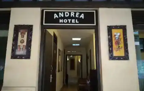 Andrea - 0