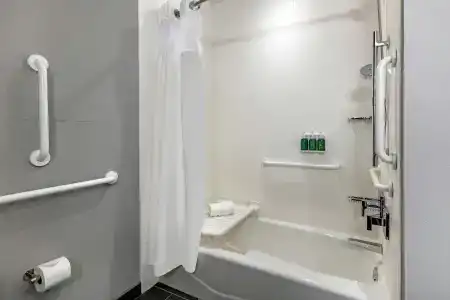 Courtyard by Marriott Fort Lauderdale Downtown - 9