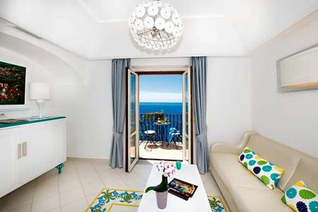 Eden Roc Suites - 210