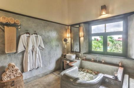 Mayurana by Edwards Collection - 84
