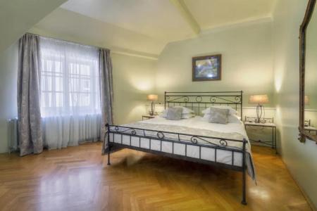At the Black Star -Charming Romantic Suites and Apartments - 57