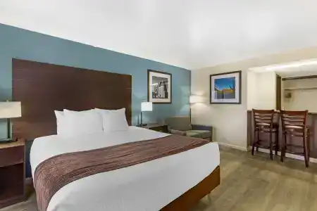 Best Western InnSuites Tucson Foothills & Suites - 2