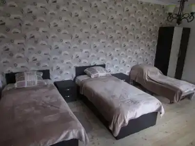 Red Stone Guest House - 18