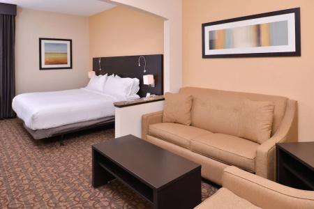 Holiday Inn Expresss & Suites West, An Ihg - 79