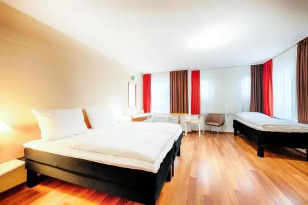 ibis Bonn - 63