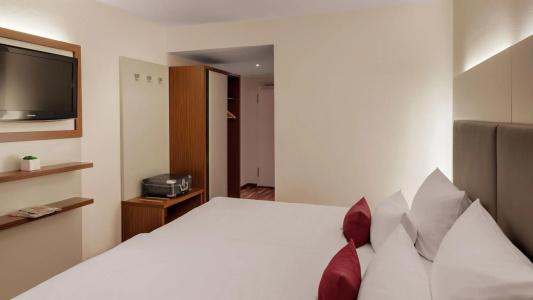 Newton Heilbronn - 24
