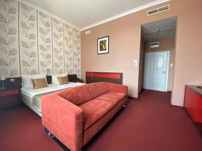 Boutique Sopianae - 60