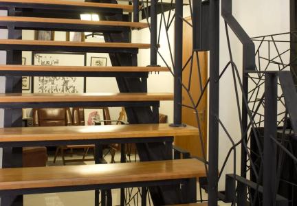 Secret Service Bed and Breakfast - 15