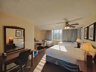 Divya Sutra Suites on Robson Downtown - 59