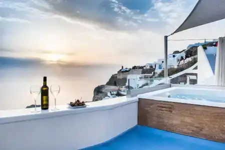 Hyperion Oia Suites - 13