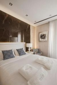Consolato Boutique - 40