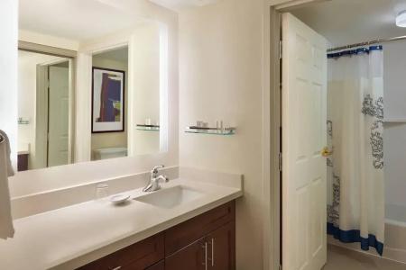 Residence Inn by Marriott Airport - 34