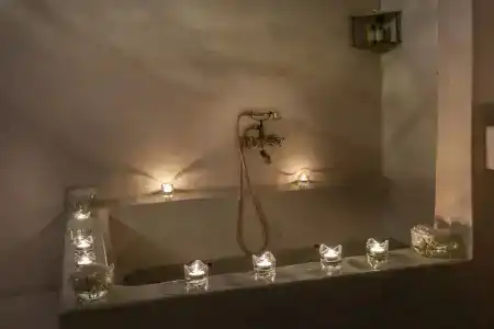 Riad Azahar - 100