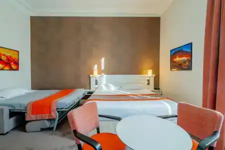 Best Western Hôtel d'Arc - 52