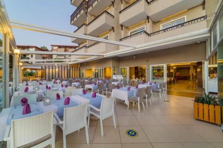 Justiniano Deluxe Resort - 43
