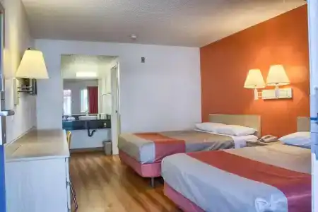 6-Seattle, WA - South - 39