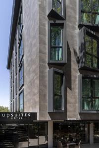 Upsuites - 28