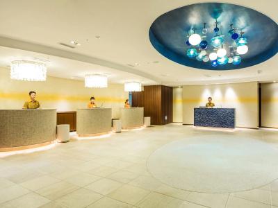 Sheraton Okinawa Sunmarina Resort - 20