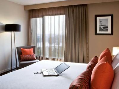 Novotel International Airport - 76