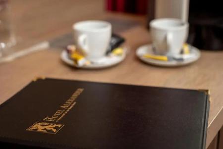 Budget Alexander - 64