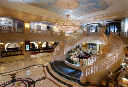 Knight Castle - Formerly Known As Carlton Palace - 40