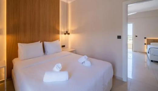 Notos Heights & Suites - 206