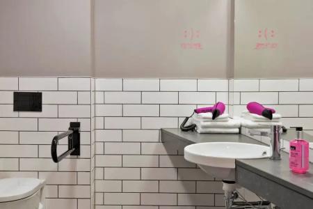 Moxy Frankfurt East - 50