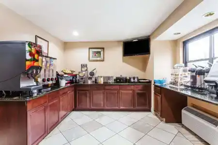 Microtel Inn by Wyndham - 16