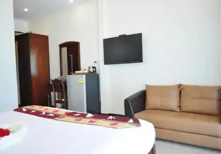 Lanta Seafront Resort - 89