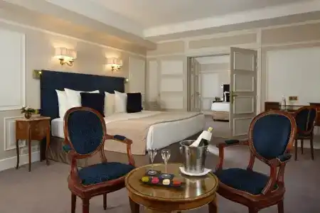 Majestic Spa - Champs Elysées - 222