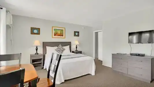 A Wave Inn - - 56