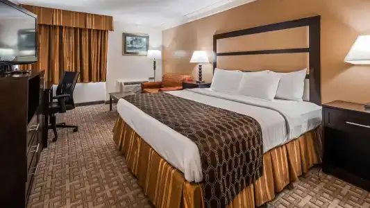 Best Western Riverside Inn - 57