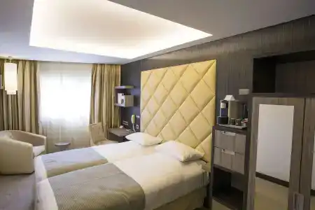 Best Western Plus Cannes Riviera & Spa - 39